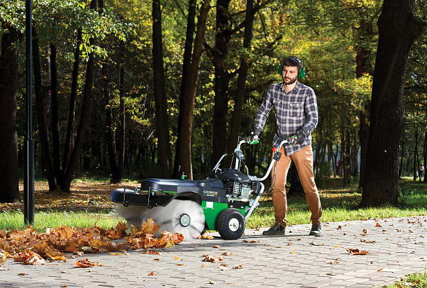 Универсальные «дворники»: обзор подметальных машин CAIMAN Универсальные «дворники»: обзор подметальных машин CAIMAN