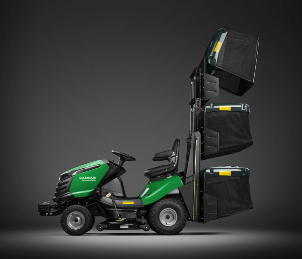 Крупный план: садовый трактор Caiman Comodo 2 WD HD