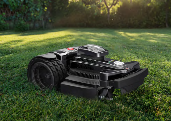 Образ жизни: обзор роботов-газонокосилок Caiman