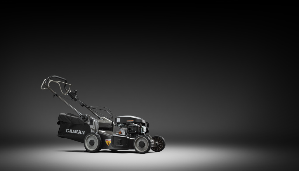 Pages 122_123_Caiman Ferro 47C_Night_F копия.jpg